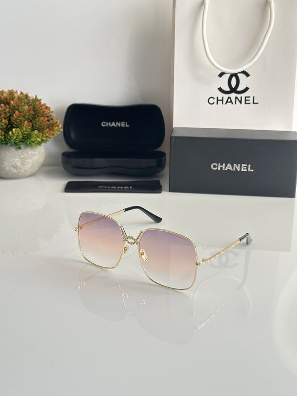 Chane_l_WMNS_5532_Gold_Pink