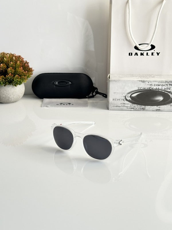 Oakle_y_9126_Ice_Black