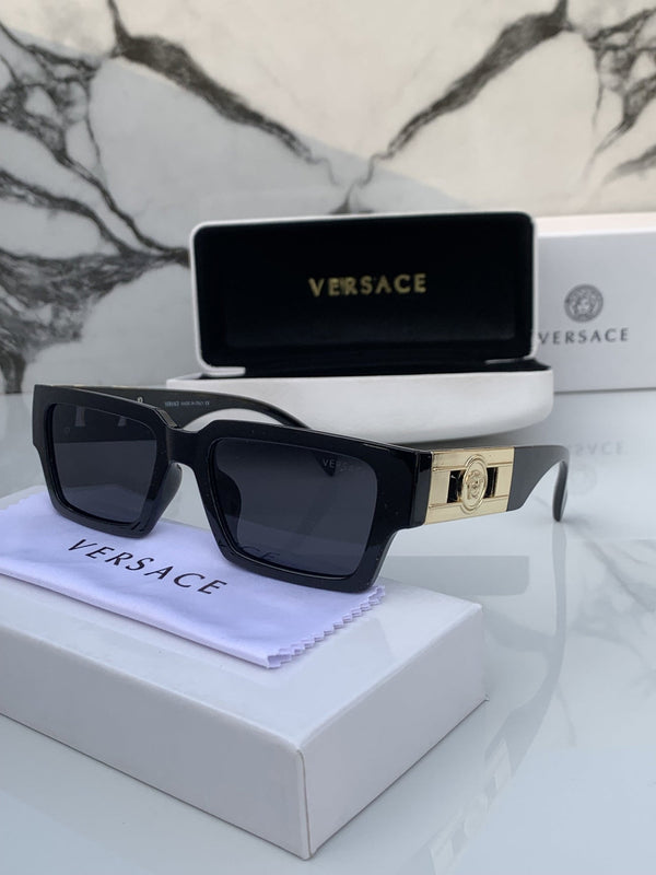 Versac_e_127_full_black