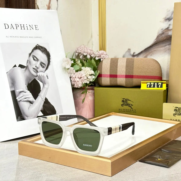 Burberr_y Unisex Sunglass